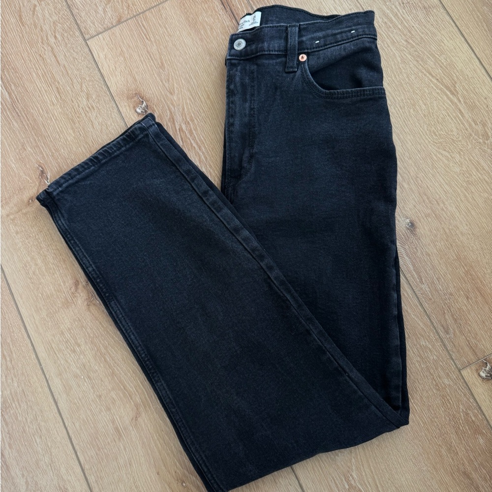 Abercrombie & Fitch “The 90’s straight ultra high rise” black denim.